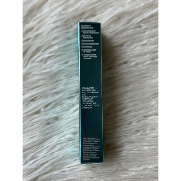 IT Cosmetics CC+ Cream Natural Matte Foundation with SPF 40 Rich - Picture 8 of 11